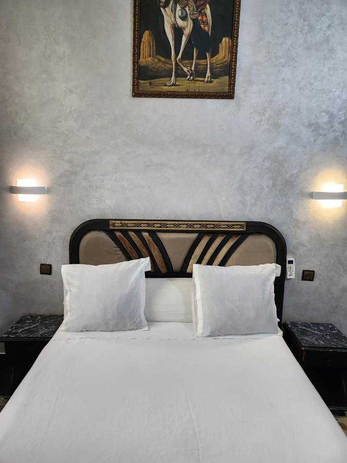 Amor Hotel Fès Oda fotoğraf
